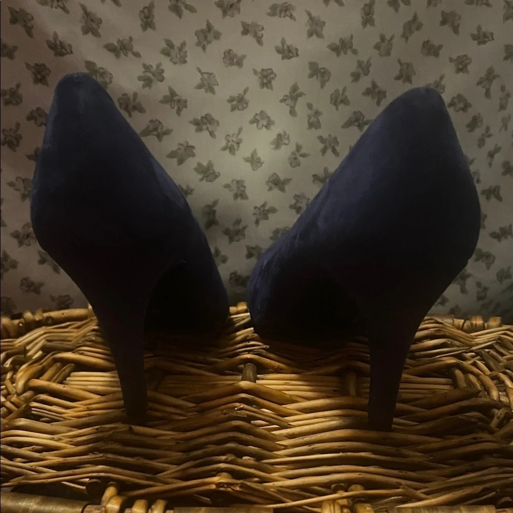 Style & Co Blue Suede Round Toe Pump Shoe Heel Sz 8